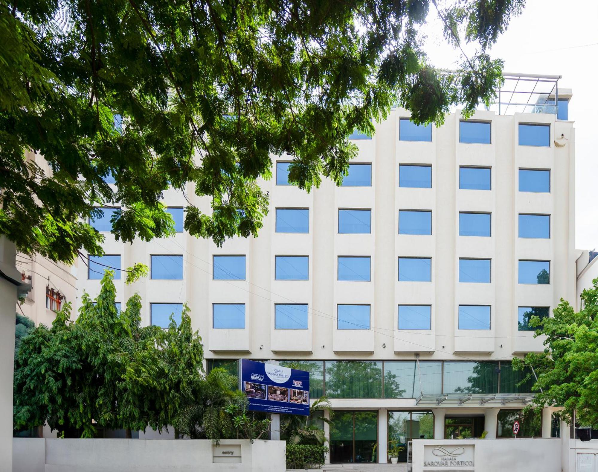 Marasa Sarovar Portico -Rajkot Buitenkant foto
